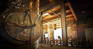 crux_fermentation_project-brewery-bend_oregon-tasting_room-brewpub-microbrew-craft_beer_park-sunset-dog_friendly-kid_friendly-dog-places-pet_friendly-in_bend-on_tap-brewery-4